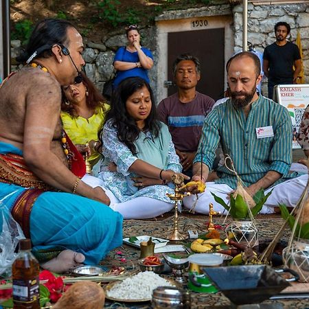 Отель Sanskriti Сьонзье Экстерьер фото